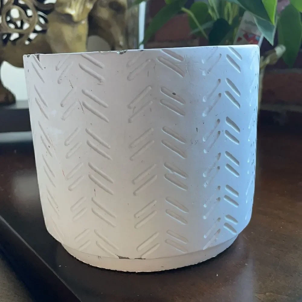 Ceramic Candle with Etched Angular Designs Throughout (Very Large Candle!)